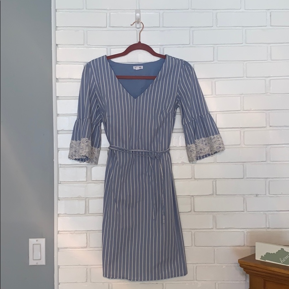 Blue flare sleeve dress